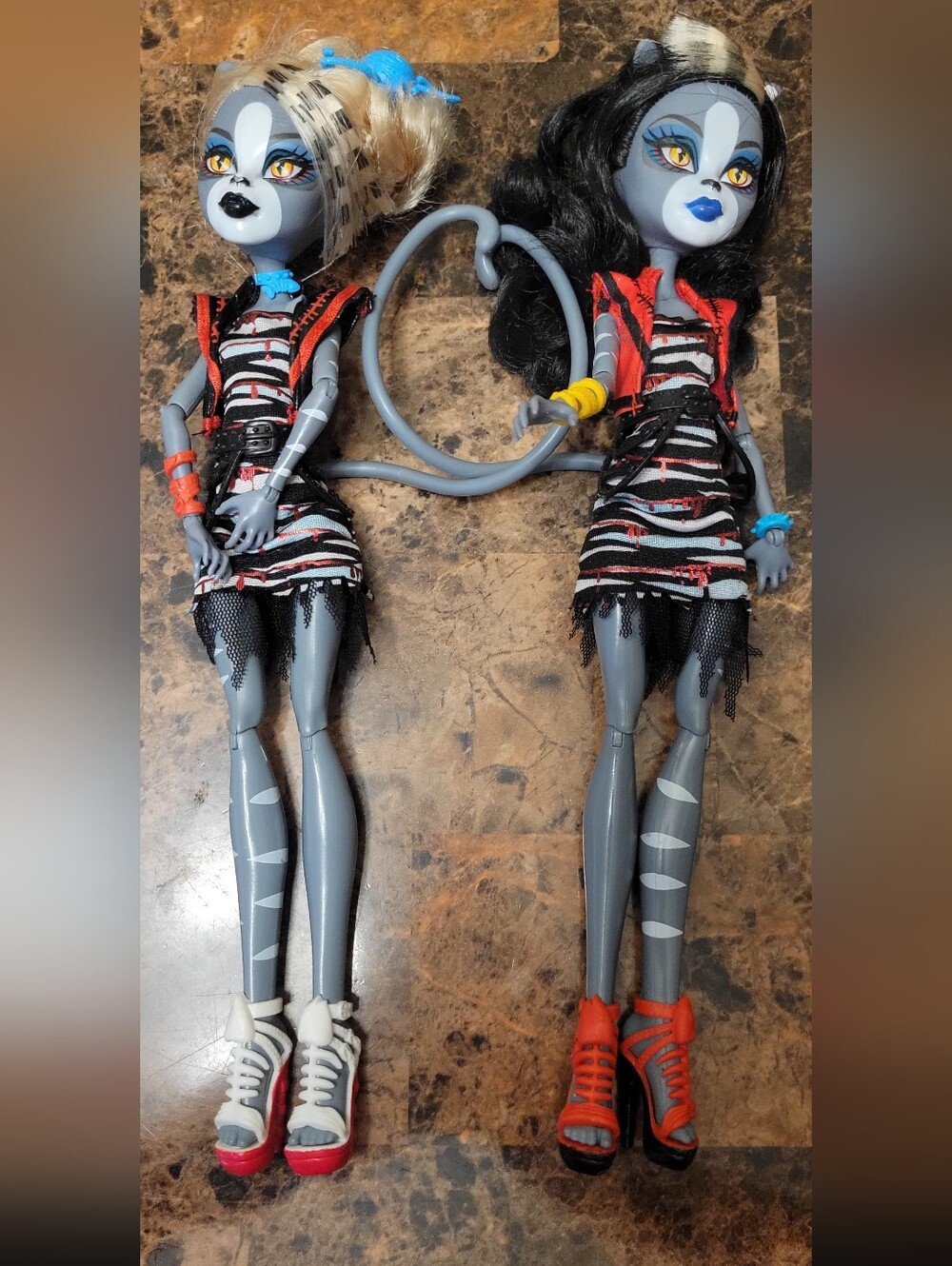G1 Monster High Zombie Shake Meowlody & Purrsephone GUC
